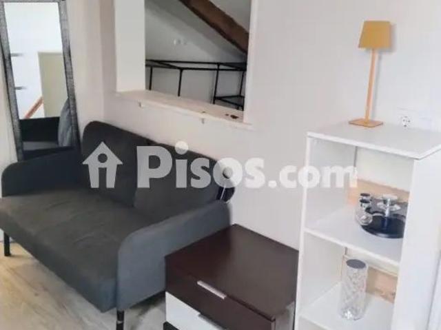 Apartamento en alquiler en Calle de Santa Águeda