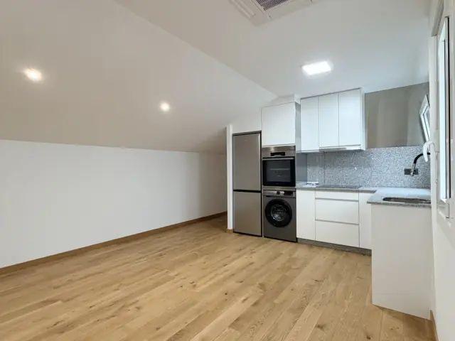 Apartamento en alquiler en Calle del Concello, 14