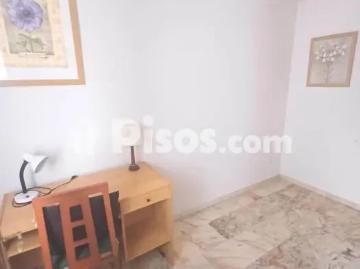 Apartamento en alquiler en Calle del Alcalde de la Cruz Ceballos