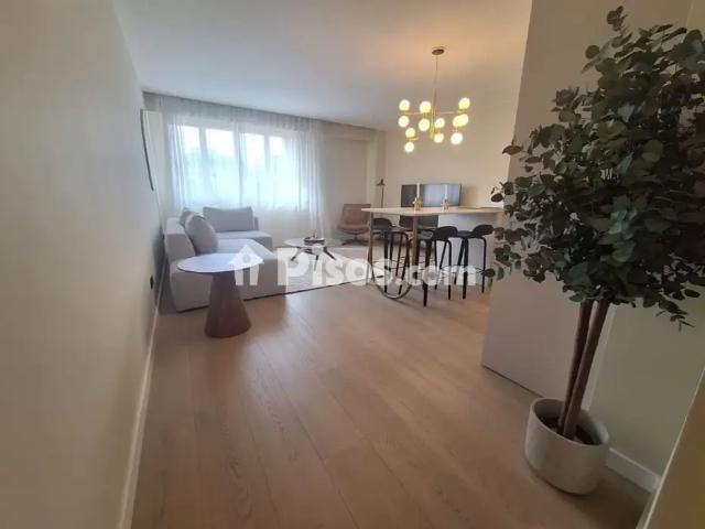 Apartamento en alquiler en Calle del Becerro de Bengoa, 5
