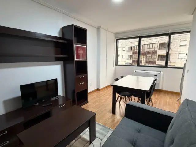 Apartamento en alquiler en Calle del Lago de la Baña