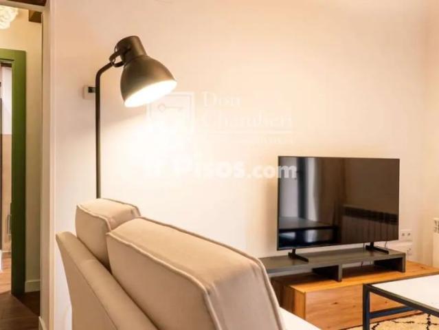 Apartamento en alquiler en Calle Doctro Castelo