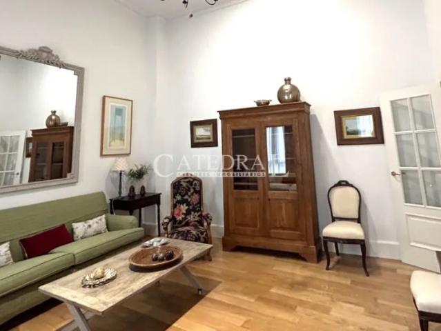 Apartamento en alquiler en Calle Federico Sánchez Bedoya