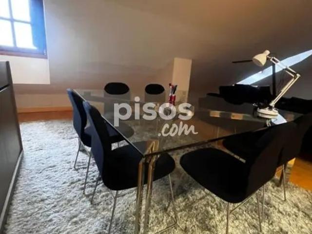 Apartamento en alquiler en Calle Gil y Carrasco