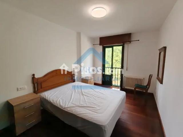 Apartamento en alquiler en Calle Pedregal