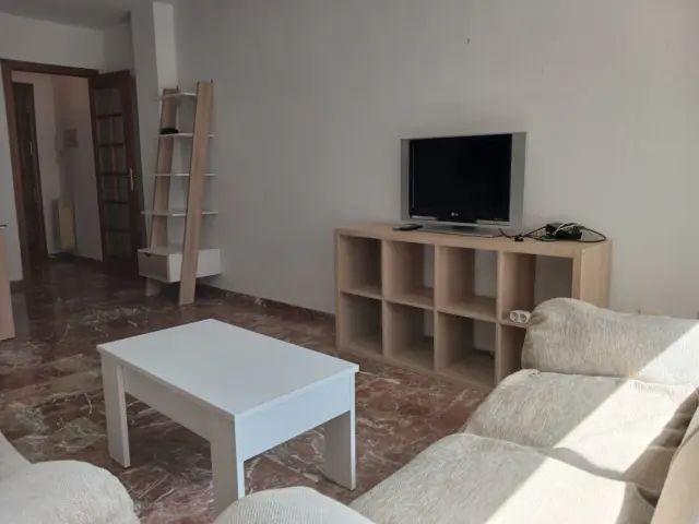 Apartamento en alquiler en Calle Ribera del Beiro