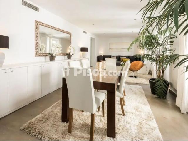 Apartamento en alquiler en Carrer de Sicília, 51