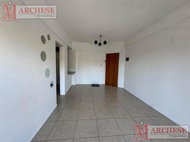 Apartamento en alquiler en Castelar