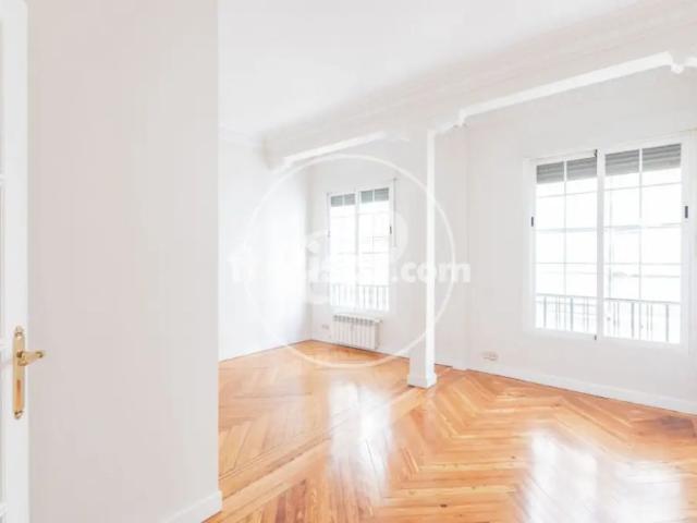 Apartamento en alquiler en Castellana