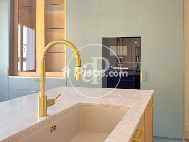 Apartamento en alquiler en Castellana