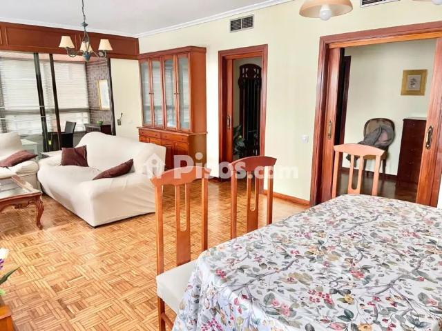 Apartamento en alquiler en Casco Antiguo