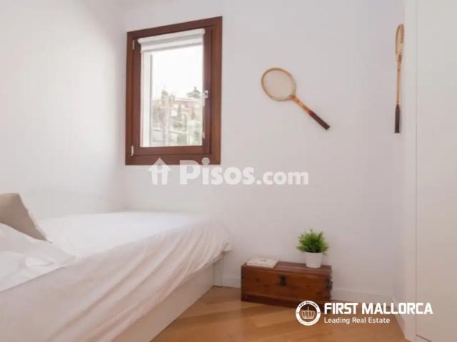 Apartamento en alquiler en Cort