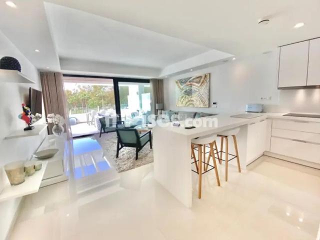 Apartamento en alquiler en El Paraíso Atalaya Benamara