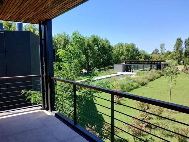 Apartamento en alquiler en Estancias del Pilar