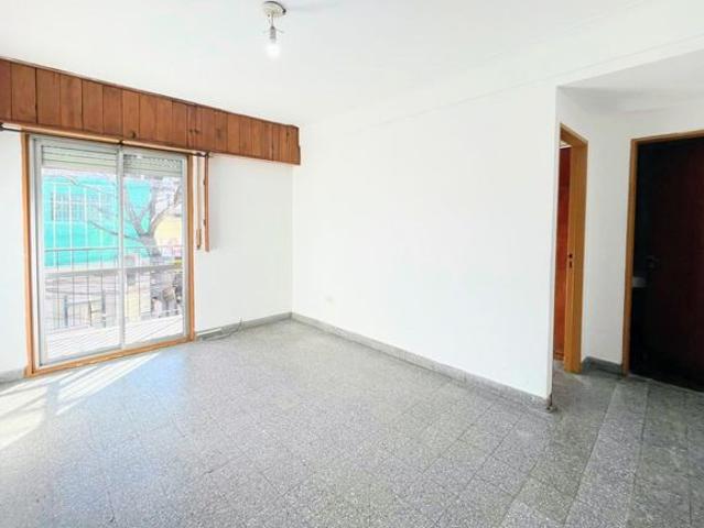Apartamento en alquiler en Flores