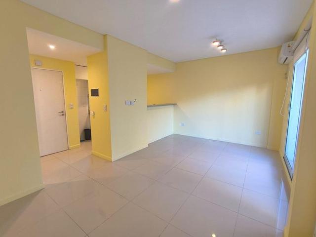 Apartamento en alquiler en Flores