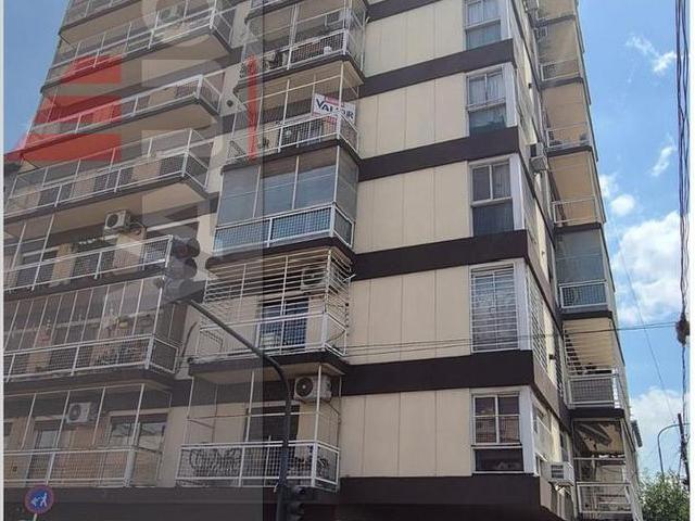 Apartamento en alquiler en Flores