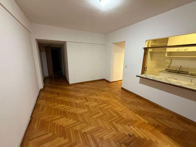 Apartamento en alquiler en Flores