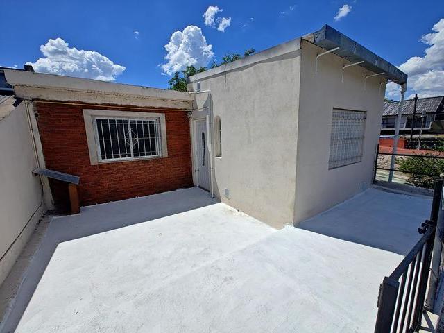 Apartamento en alquiler en González Catán