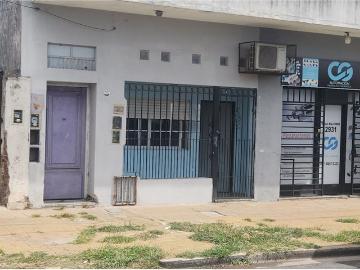 Apartamento en alquiler en Isidro Casanova