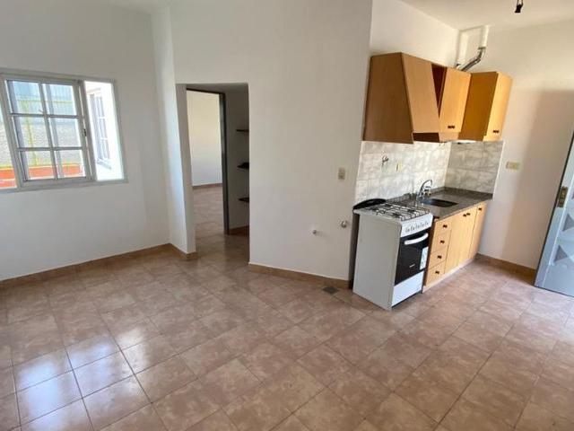 Apartamento en alquiler en La Tablada