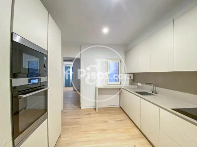 Apartamento en alquiler en La Llotja Born