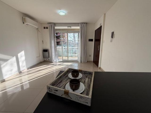 Apartamento en alquiler en Lanús Oeste