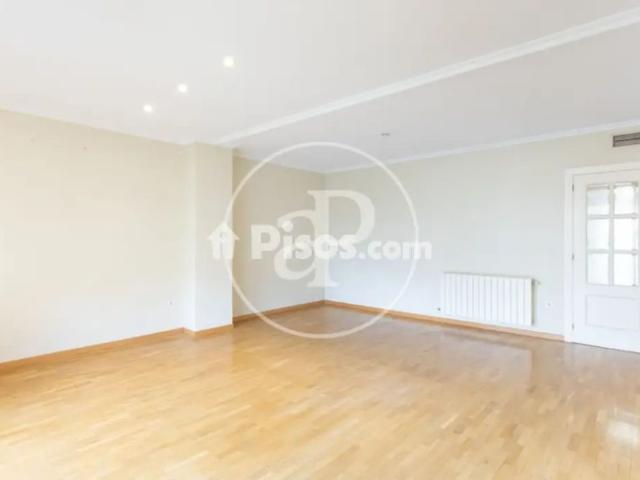 Apartamento en alquiler en Mestalla