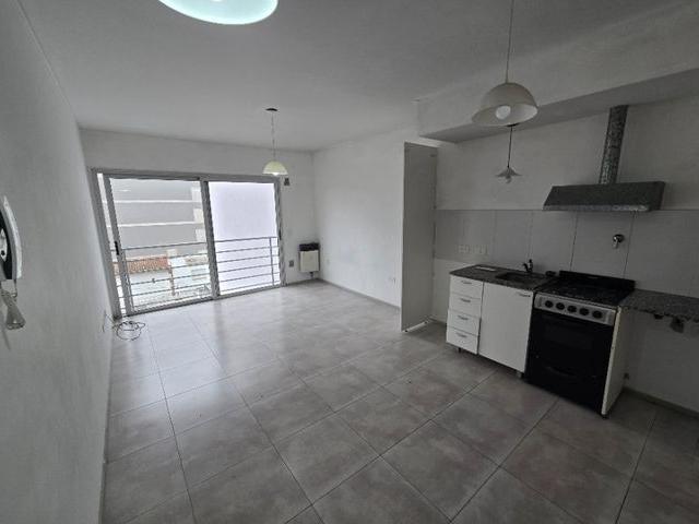 Apartamento en alquiler en Morón