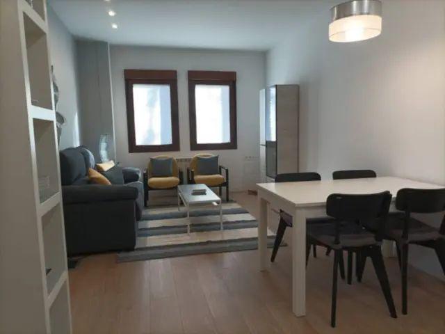 Apartamento en alquiler en Paseo de Zorrilla, 78, cerca de Calle del Puente Colgante