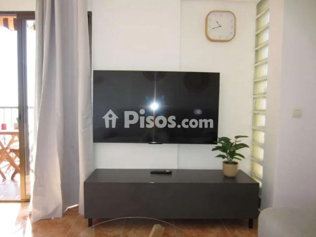 Apartamento en alquiler en Paseo Marítimo Rey de España, cerca de Calle Marina Nacional