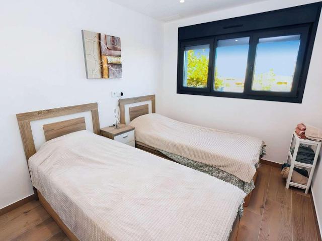 Apartamento en alquiler en Pilar de la Horadada Alicante