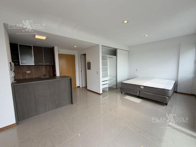 Apartamento en alquiler en Pilar Golf Country Club