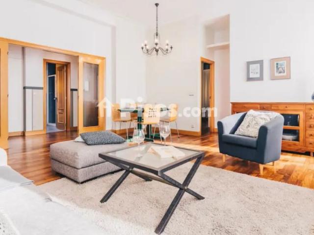 Apartamento en alquiler en Plaza de Lasala, 5