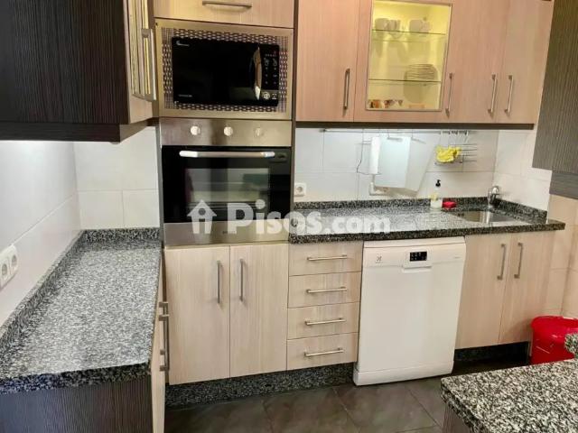 Apartamento en alquiler en Recinto Ferial