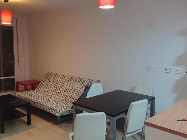 Apartamento en alquiler en Ronda Sur