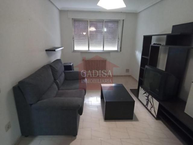 Apartamento en alquiler en Santa Marta. REF 8158