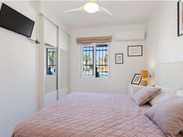 Apartamento en Alquiler en San Miguel de Salinas, Alicante