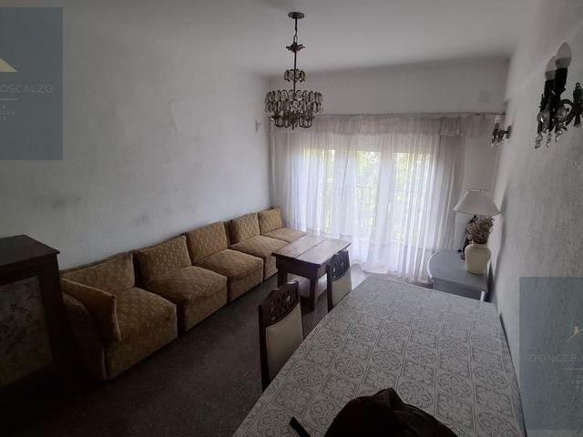 Apartamento en alquiler en Shopping Los Gallegos