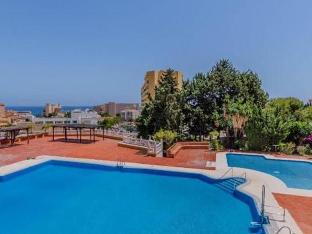 Apartamento en alquiler por temporadas en Torremolinos con vistas al mar