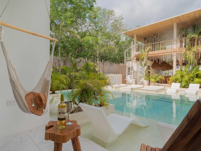 Apartamento en alquiler: Retiro de lujo junto a la piscina en Muuk Tulum | Terraza privada + Acceso directo a la piscina | Vida…