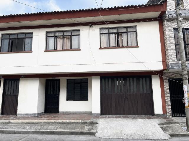 Apartamento en arriendo, urb el trébol
