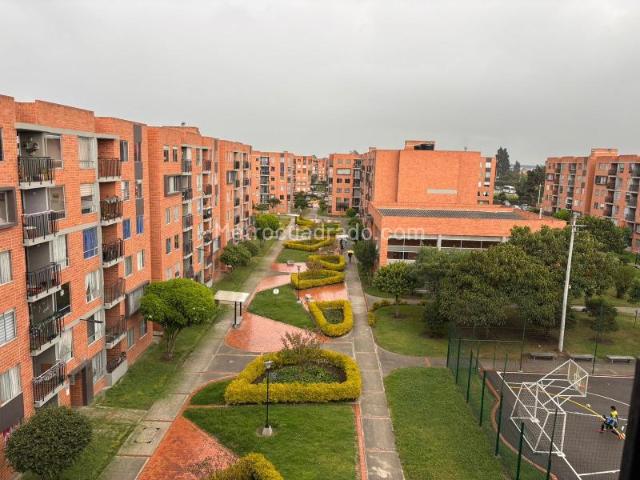 Apartamento en Arriendo, Zaragoza, Madrid