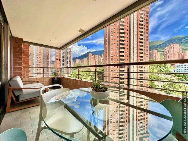 Apartamento en Arriendo Amoblado en Altos del Poblado