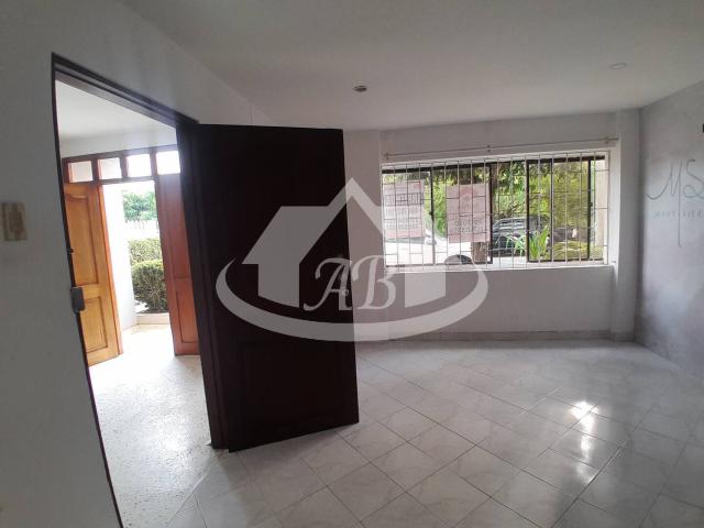 APARTAMENTO EN ARRIENDO BARRIO VERSALLES |1361