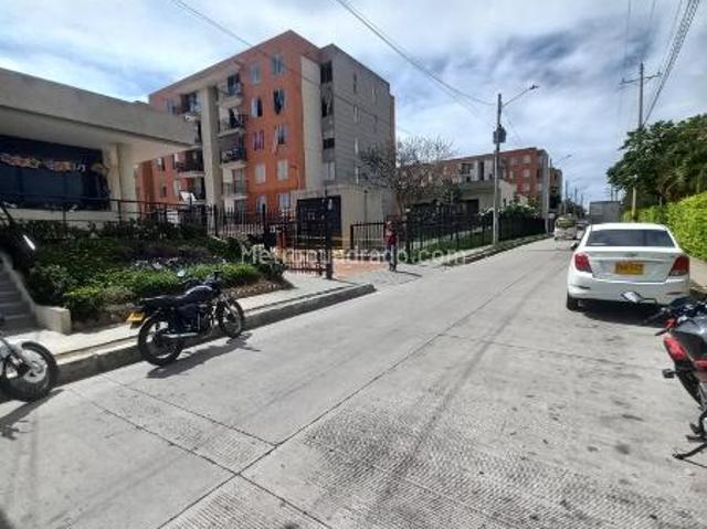 Apartamento en Arriendo, C r Arboleda Del Campestre Totumo Piso 4 Sin Ascen, Ibagué