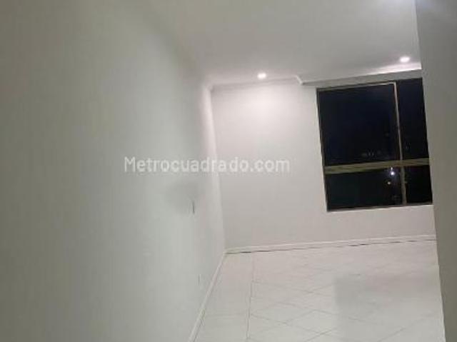Apartamento en Arriendo, CIRCUNVALAR, Pereira