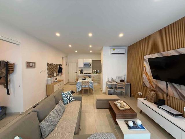Apartamento en arriendo Conjunto Habitacional Las Bóvedas, Carrera 10, San Diego, Cartagena De Indias, Bolívar, Colombia