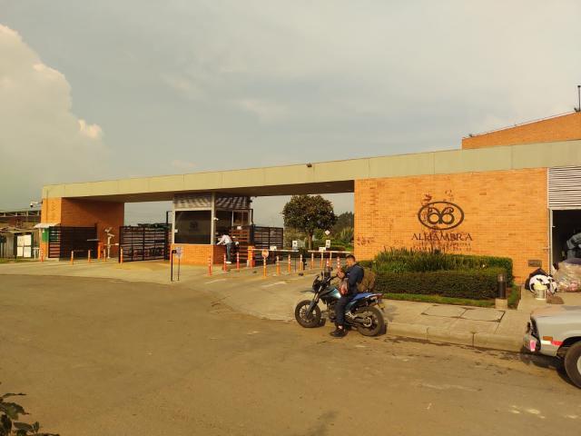 Apartamento en arriendo, Cn sabana pijao