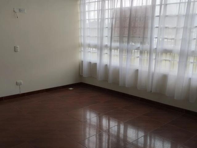 Apartamento en arriendo, Cr monteclaro